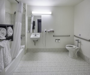 Adante Hotel San Francisco - Accessible Bathroom at the Adante Hotel